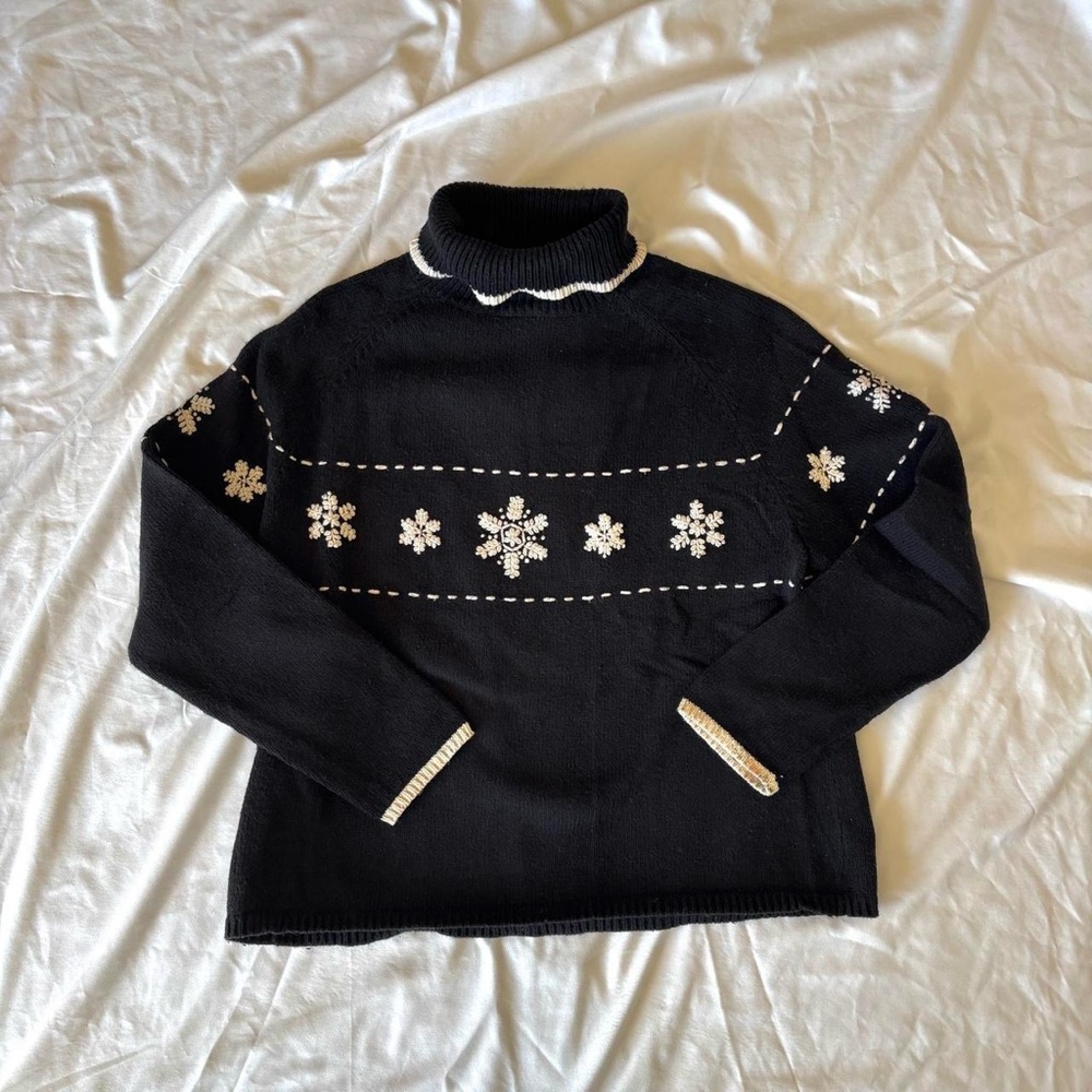 Black & White Snowflake Turtleneck Sweater
